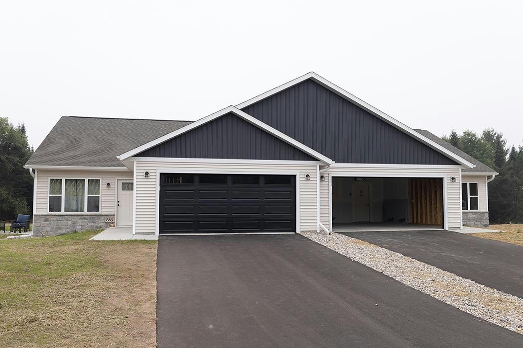 840 GREEN PASTURE TRL, PLOVER, WI 54467, photo 1 of 29