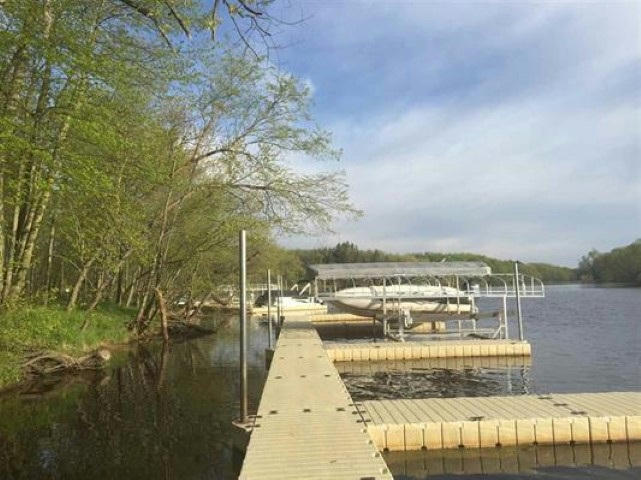 2275 TIMBERVIEW DR, PLOVER, WI 54467, photo 1 of 3