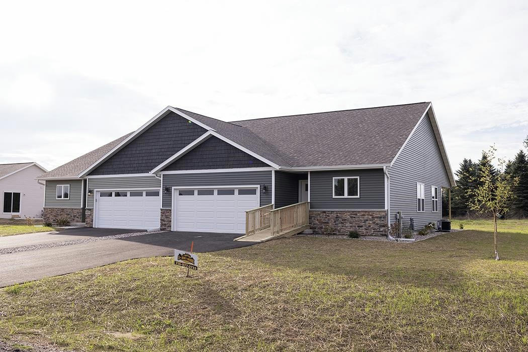 810 GREEN PASTURE TRL, PLOVER, WI 54467, photo 1 of 36